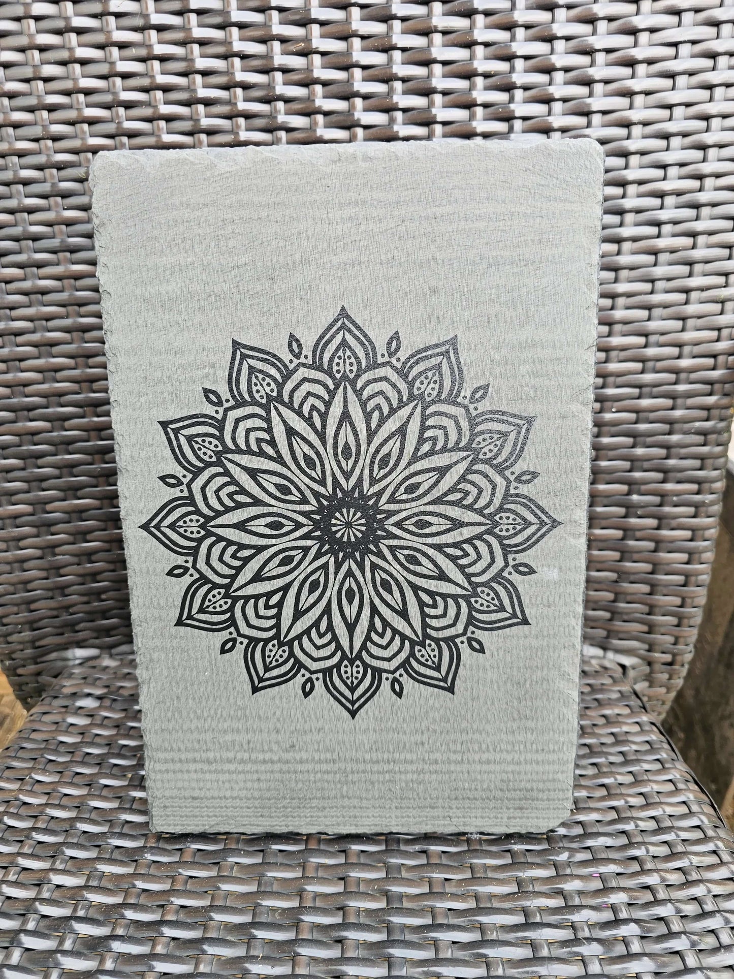 slate Mandala Wall Art – Laser Engraved Floral Geometric Decor 30x20cm