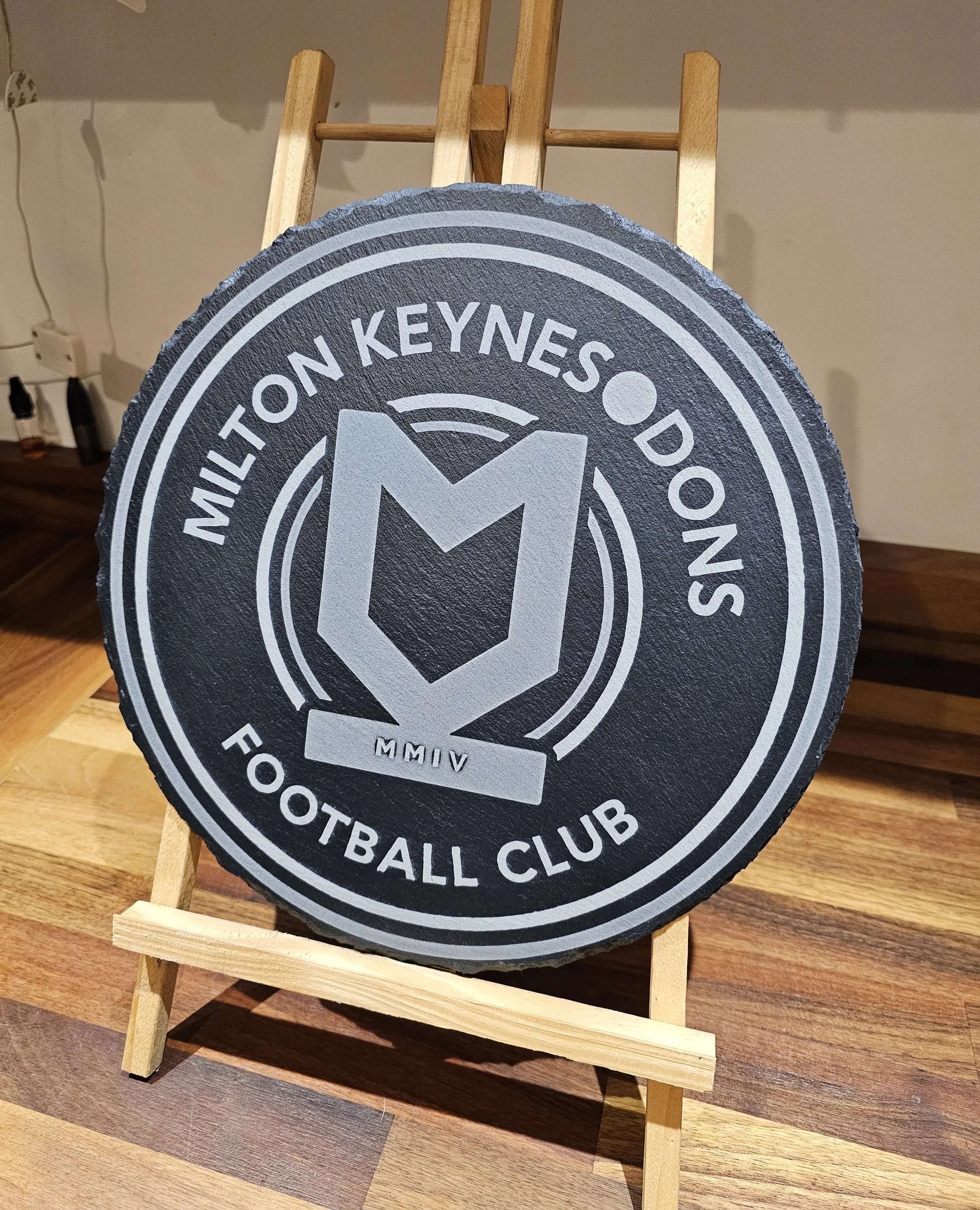 slate Milton Keynes Dons Slate Plaque – 30cm Round – MK Dons Football