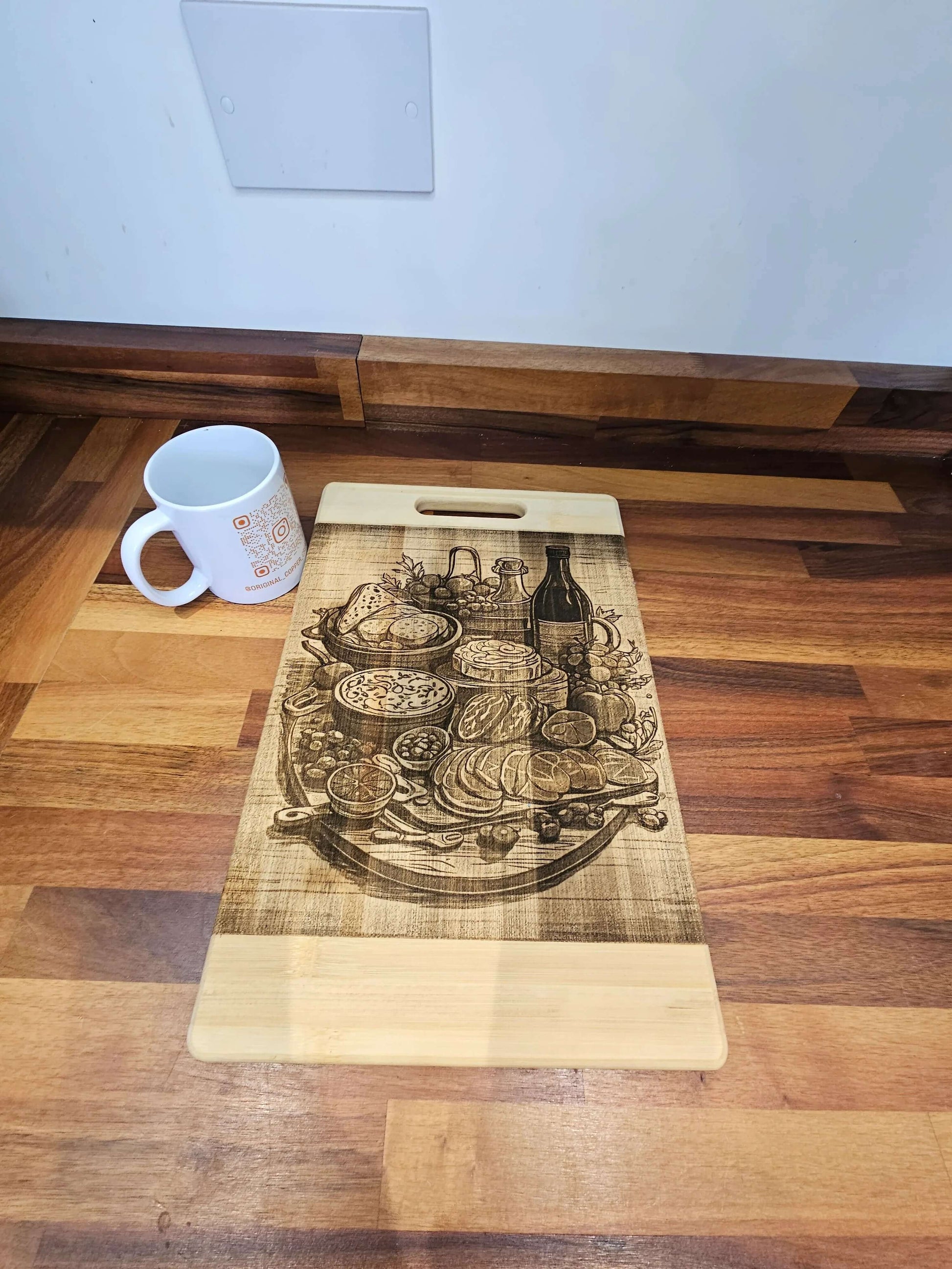 Chopping Board – Engraved Food Platter Design